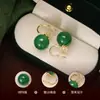Ágata Verde Estilo Chino Nuevo Estilo de Corte Retro Clip para Oreja Pendientes de Bola Esmeralda de Alta Calidad Versátiles Placa para Incienso de Mosquito