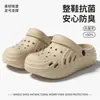 2026 Novos Sapatos com Furos de Solado Grosso para Mulheres Verão Uso Externo Chinelos com Bico Arredondado Sola Macia Antiderrapante Aumento de Altura Fácil de Calçar