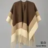 Novo Xale de Caxemira com Franjas Colorblock Feminino Outono Inverno Moda Versátil Retro High-End Manto Poncho Quente Roupa Exterior