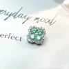 Pendientes de Aleación de Titanio F-136 de Trébol de Cuatro Hojas con Diamantes Completos Pendientes de Labio con Rosca Interna de Titanio G23 Joyería para Piercing Cabeza