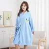 Saia de Banho em Veludo Coral, Estilo Primavera e Outono, Toalha de Banho Vestível para Mulheres, Espessa, Macia, Absorvente de Água, Secagem Rápida, Pijama para Casa, Roupão de Banho