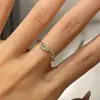 Trayectoria Galáctica ~ Anillo Minimalista de Dedo Índice con Índice de Diamante Brillante, Versátil, Suave, Elegante, de Alto Valor, Exquisito, Único Anillo de Dedo Índice