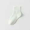 Meias Femininas para Primavera e Verão, Finas, Antiodor, Fio 100% Algodão, Antibacterianas, Meias Curtas Brancas, Meias de Cano Médio Respiráveis em Malha para Mulheres