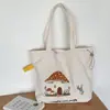 Bolsa de Ombro Grande com Bordado de Casa de Cogumelo Estilo Japonês para Mulheres Versátil Portátil Tote Estudante Sacola de Compras