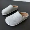 Otoño 2026 Moda de Venta Caliente Versátil Zapatos Cerrados de Fieltro sin Cordones Tallas Grandes para Mujer Venta al por Mayor para Exportación