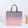 Sacolas Personalizadas em TNT, Bolsas Holográficas Coloridas a Laser, Sacolas de Compras Coloridas para Publicidade Corporativa, Sacolas para Roupas Feitas Sob Medida com Logo