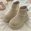 Botas Plataforma Retro Francesas de Solado Grosso Outono/Inverno 2025 Nova Moda Botas de Salto Alto para Pessoas Baixas Mostrando as Pernas
