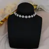 Collar gargantilla de diamantes de imitación de moda de lujo ligero europeo y americano 2023 Collar para mujer Cadena corta para atar al cuello Sexy Combinable Cadena para la clavícula