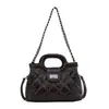 Bolso acolchado de lujo ligero estilo Chanel para mujer, principios de otoño 2026, versátil y moderno con un cierre de broche de alta gama, se puede llevar al hombro o cruzado