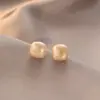Pendientes de Perla Dongdaemun Lujo Ligero Clavos de Oreja de Gama Alta Modelo Nuevo 2026 Pendientes de Plata 925 Accesorios Estilo Vacaciones