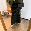 Falda Larga Recta de Punto con Rayas Retro para Mujer 2025 Otoño e Invierno Nuevo Estilo Cintura Alta Efecto Adelgazante Elegante Cintura Elástica