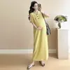 Vestido de Verano 2025 Nuevo Bordado Diseño Retorcido Sentido Completo Adelgazante Longitud Media Seda de Hielo Tejido Vestido para Mujeres Embarazadas Mujeres