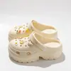 Zapatos Transpirables con Agujeros para Mujer Ropa Exterior 2024 Verano Eva Dung Sense Plataforma Sandalias de Playa Antiolor con Aumento de Altura Chanclas con Agujeros