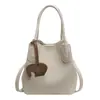 Bolso para Mujer 2026 Bolso Cubo Retro Otoño e Invierno Diseño de Nicho Bolso de Hombro Único Cruzado Bolso Tote Pequeño para el Trabajo