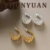 Pendientes de Aro Hueco Redondo con Forma de C Yijunyuan de Qingdao para Mujer, Estilo de Lujo Ligero de Gama Alta, Transmisión en Vivo, Tienda Física, Dropshipping Transfronterizo