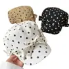 Boina de Lunares con Lazo, Copa Plana para Mujer, Estilo Ligero de Verano, Tacto de Alta Gama, Gorra Newsboy para Sombrear y Proteger del Sol