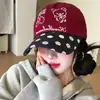 Linda Gorra de Béisbol de Lunares Borgoña de Rilakkuma para Mujer 2026 Nuevo Estilo Sombrero de Ala Ancha Que Hace que la Cara Se Vea Más Pequeña