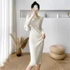 Vestido de punto elegante de longitud media hasta la rodilla, corte ajustado, estilo nuevo 2026 para mujer, Otoño/Invierno