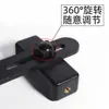 Accesorios de trípode para transmisión en vivo con múltiples cámaras, una herramienta imprescindible para los streamers, con un soporte giratorio para tres cámaras.