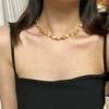 Otoño e Invierno Maillard Vintage Guofeng alta calidad Shijia Zhengyuan Cadena Fuerte de Luz Perla Clavícula Collar de Doble Capa
