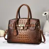 Bolso de Mujer Exquisito Bolso con Patrón de Cocodrilo para Mujer Gran Capacidad Lujo Ligero Versátil de Moda Bolso de Hombro Único