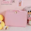Bolsa de Cosméticos de Cuero PU Rosa Gran Capacidad Bolsa de Almacenamiento de Maquillaje Bordada Portátil con Compartimentos para Hombro Estuche de Cosméticos