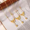 Estilo chique europeu e americano amor borla laço colar clavícula estilo doce colar feminino titânio aço banhado 18k ouro