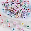 Cuentas de Letras de Colores con Fondo Blanco Acrílico de 6*6mm con Efecto de Goteo de Aceite, Cuentas Sueltas para Pulseras, Collares y Accesorios de Joyería Hechos a Mano DIY