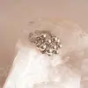 Anillo Abierto de Borla de Bola con Pliegues Irregulares Diseño Europeo y Americano Índice de Dedo Nicho Lujo Accesible Joyería de Gama Alta