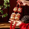 Decoración de Año Nuevo 2027 Colgante Pequeño Linterna Tejida de Bambú Adorno Colgante Atmósfera Festiva Diseño de Escena Accesorios Fotográficos