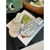Sandalias Planas Estilo Hada Chanclas de Dedo con Pedrería para Mujer Moda Verano 2025 Chanclas Planas para Exteriores para Mujer