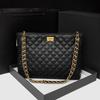Bolsa Feminina Grande com Padrão de Diamante 2026 Nova Tendência Bolsa de Ombro com Corrente Estilo Chanel Versátil Bolsa Tote Transversal para o Dia a Dia