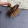 Pente de Sândalo Dourado Natural com 8 Dentes para Cabeça, Raspador Corporal Multifuncional, Escova para Terapia Capilar, Massagem de Meridianos, Pente para Cabelos Cacheados