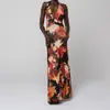 Moda femenina transfronteriza europea y americana 2026: elegante y sexy estilo francés cuello en V lunares espalda descubierta corte ajustado halter vestido largo
