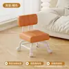 Taburete pequeño de rueda universal sala de estar ruedas taburete bajo silla de apoyo para caminar para niños baño de pies taburete redondo ruedas elevables moderno minimalista