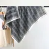 2025 Nuevo Bufanda de Otoño e Invierno Estilo Británico Retro Bufanda Cuadrada Grande Moda de Primavera y Otoño Versátil Diseño de Nicho Chal Grande