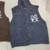 Colete jacquard de malha estilo preguiçoso com gola alta e figura de palito feminino outono e inverno novo top de outer estiloso para sobreposição