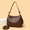 Bolso tipo dumpling, bolso de hombro y cruzado, nuevo de cuero suave, moda para todas las estaciones, bolso versátil para madres de mediana edad