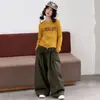 Conjunto de Otoño para Niñas 2026 Nuevo Estilo Niños Medianos y Grandes Moda Chic Estilo Coreano Cardigan de Punto con Letras Conjunto de Shorts