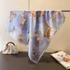 Elegante Bufanda Cuadrada de Imitación Seda con Estampado de Caballos Chal Versátil Bufanda de Cuello de Gama Alta Pañuelo para la Cabeza Bufanda de Seda Bufanda para Mujer