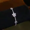 Beleza na ponta do coração~ Pulseira Flor de Rombos de Zircônia com Strass Toque de Luxo Leve High-End Joia de Mão Doce e Fashion para Mulheres