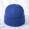 Nuevo Sombrero de Otoño e Invierno Letra Bordada Sombrero de Lana Moda para Hombres y Mujeres Sombrero de Punto Cálido Cortavientos Versátil de Moda