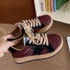 Zapatos Planos Negros Estilo Coreano con Suela Gruesa Zapatos de Entrenamiento Moral para Mujer 2025 Nuevo Otoño Zapatos Deportivos Versátiles con Faldas