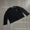 Camiseta de Manga Larga con Cuello Redondo de Waffle Estampado de Graffiti Desgastado Tachonado Estilo Callejero Americano Y2K Top de Exportación Camiseta Básica