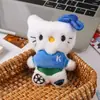 Chaveiro Fofo de Pelúcia Gato Kt Jogando Futebol Pingente de Bolsa Acessório de Mochila Presente/Brinde da Copa do Mundo 2026