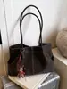 Bolso Tote de Ante de Gran Capacidad para el Trabajo Invierno 2025 Nuevo Bolso de Hombro Casual Moda Bolso de Axila