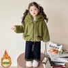 Jaqueta de Fleece para Meninas Outono e Inverno 2025 Novo Estilo Suéter de Pelo de Dinossauro para Menininha Roupa de Inverno Espessada Roupa de Algodão para Crianças