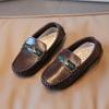 Sapatos de Couro Infantis 2025 Outono Novo Estilo Britânico para Meninos Sapatos Doudou para Crianças de Tamanho Médio e Grande Solado Macio Slip-On Sapatos de Bebê Xadrez