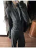 Chamarra sudadera gris a rayas de corte slim, conjunto de atuendo estilo coreano para principios de otoño para mujer, un conjunto completo de otoño e invierno estilo old money