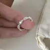 Anéis Finos de Empilhar Círculo Doce Versátil Elegante para Mulheres Design de Nicho Moda Elegante Anéis Abertos Anéis para Dedo Indicador Tendência